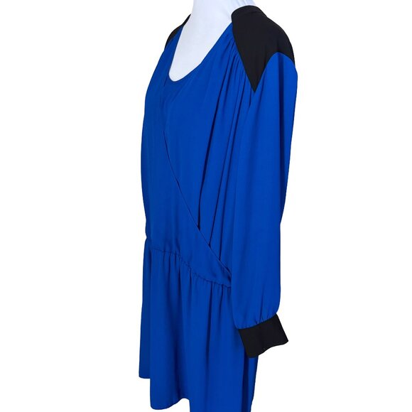 Vince Camuto Women's 2X Blue with Black Trim Faux Wrap Fit and Flare Dress - Picture 3 of 6